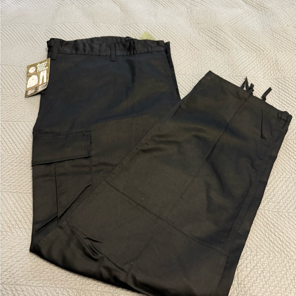 Rothco Men's Dark Cargo Pants size 43”-47”